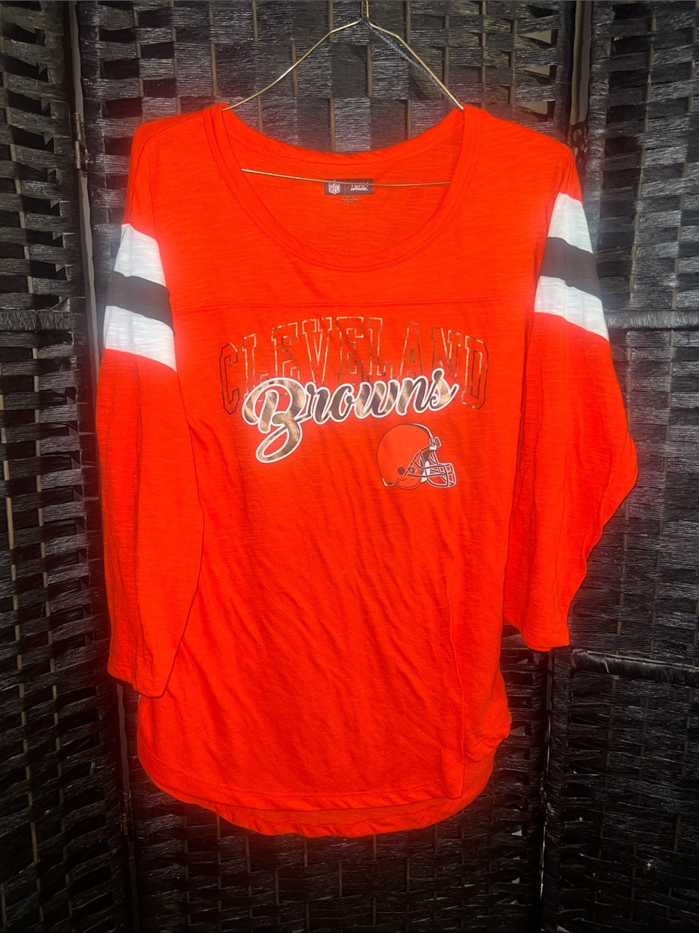 NFL Team Apparel Bright Orange Crewneck Tee Cleveland Browns size medium